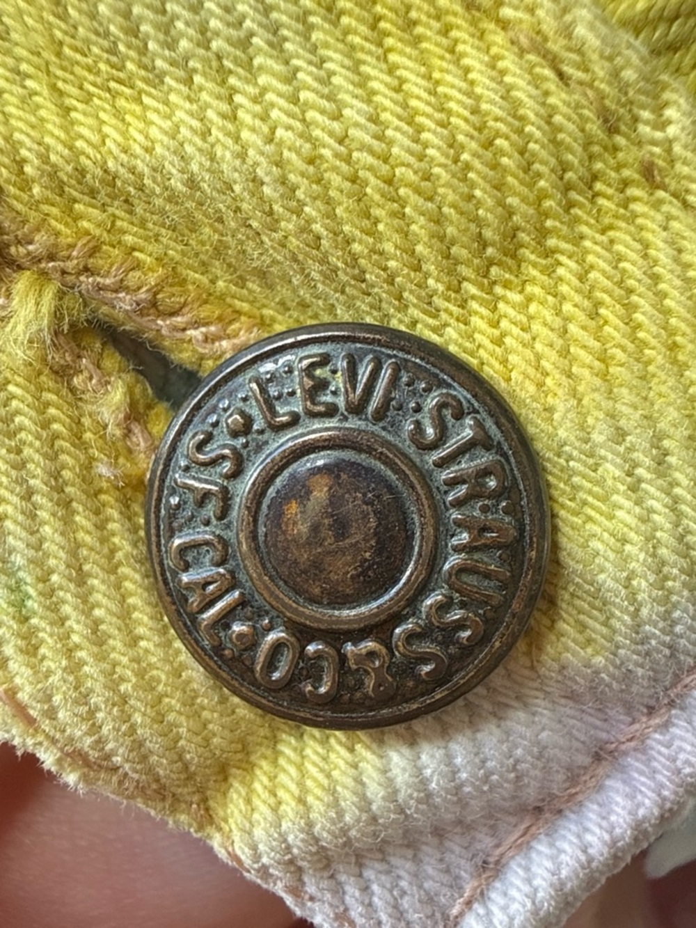 Levi’s VINTAGE 90s bat wing label Tie-Dye shorts - Picture 4 of 6